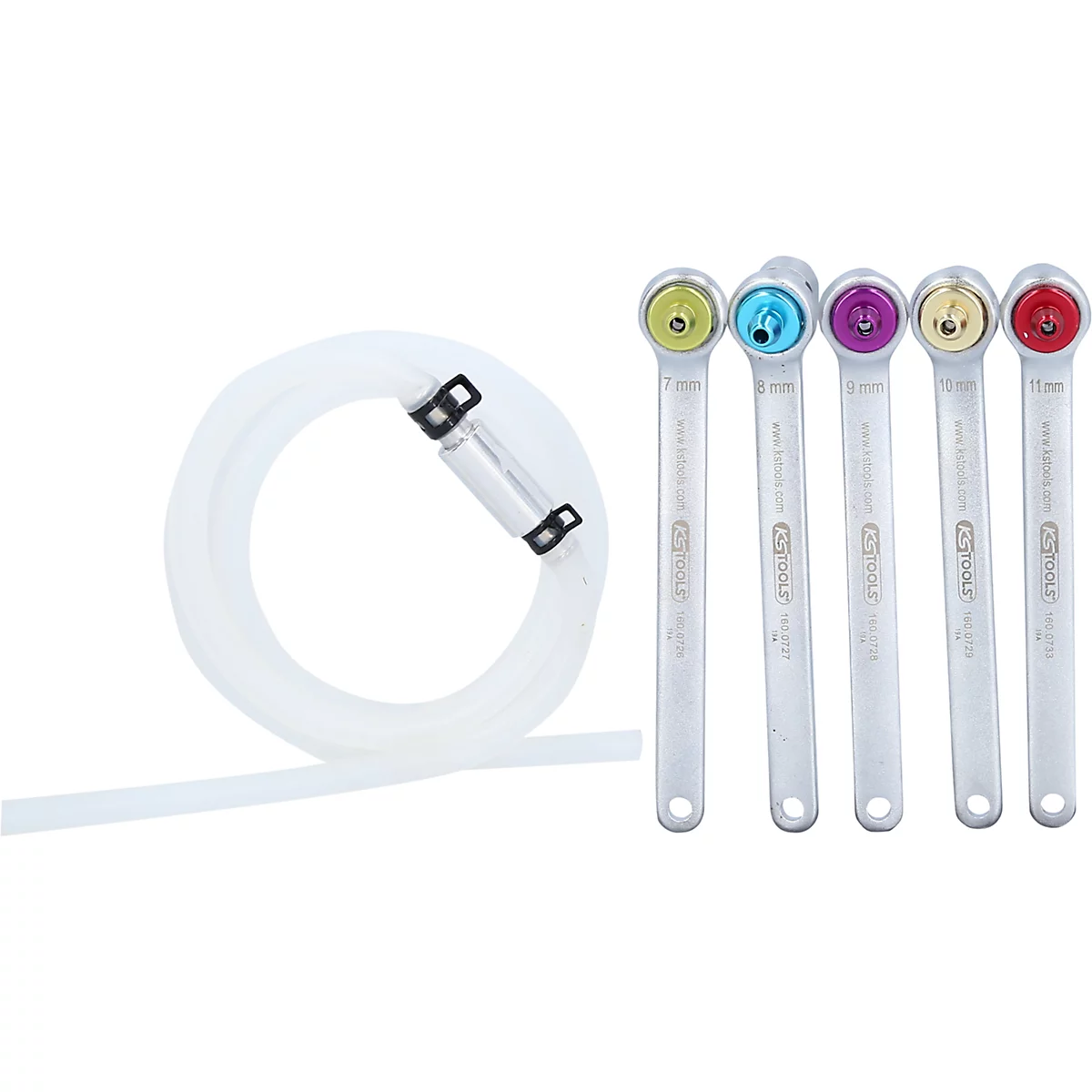 Schlauch, Werkzeugschlüssel mit farbigen Köpfen und Aufschriften, alles auf weißem Hintergrund.